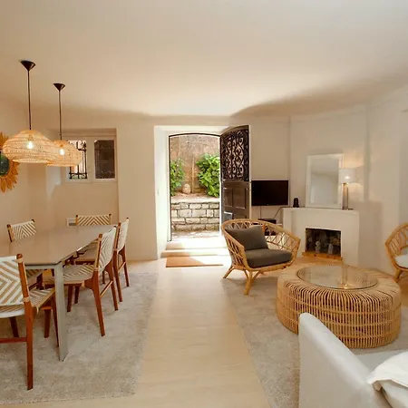 Santa Maria Apartment *